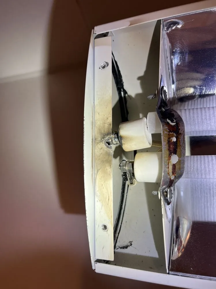 Slide of D & N Electric