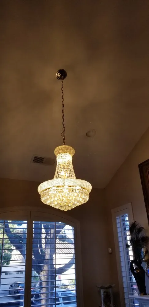 Slide of D & N Electric