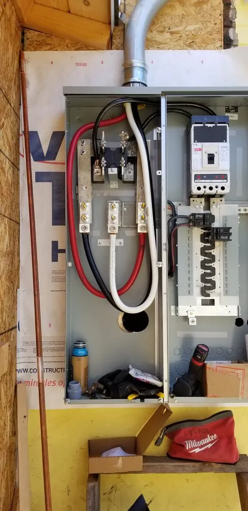 Slide of D & N Electric