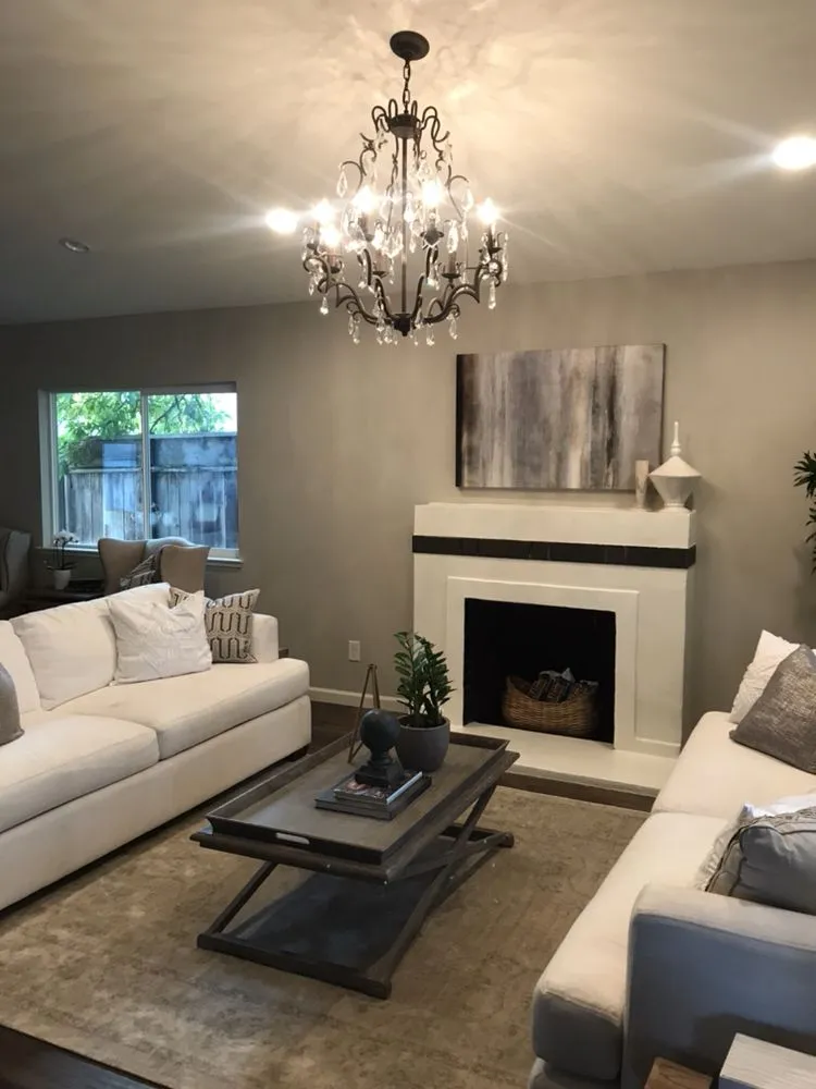 Slide of D 4 Electric