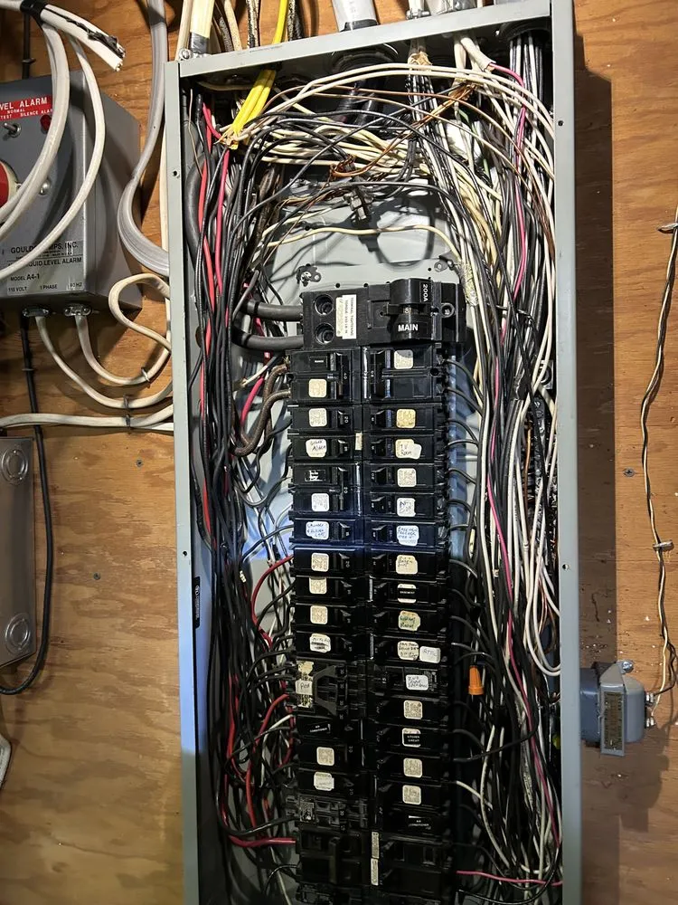 Reliable electrician providing electrical repair in Glen Mills, PA - D and D Electrical Enterprises