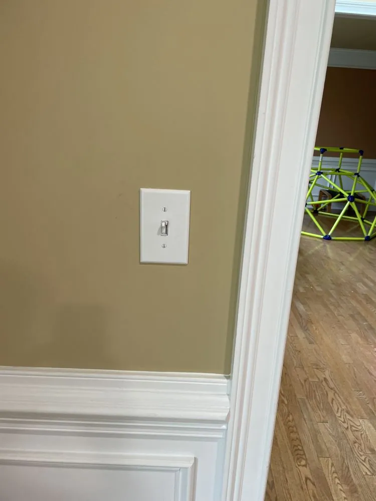 Emergency electrician providing outlet and switch repair in Glen Mills, PA - D and D Electrical Enterprises