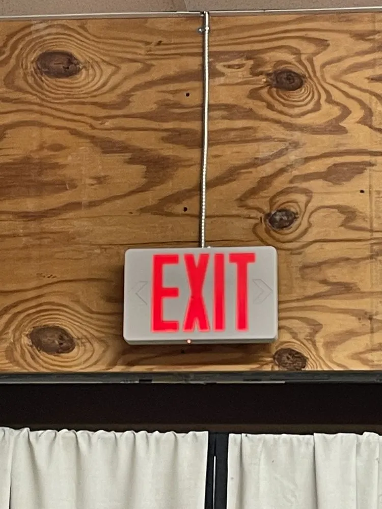 Emergency electrician providing electrical repair in Glen Mills, PA - D and D Electrical Enterprises