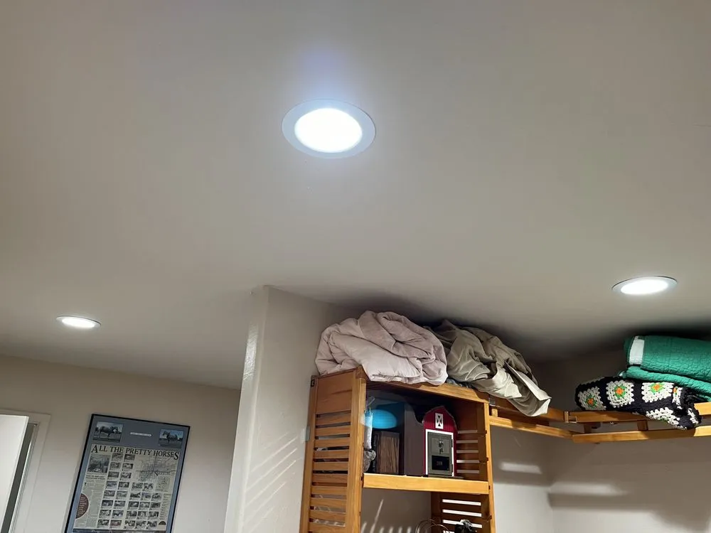 Slide of D and L Walton Electric