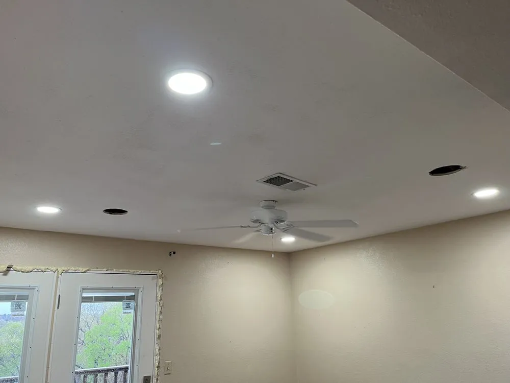 Expert emergency electrical service in ,  by D and L Walton Electric