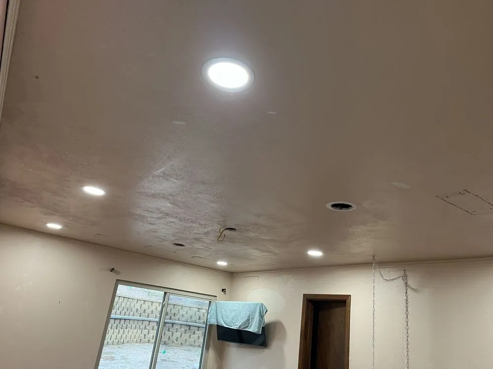 Certified electrical service for homes in lighting installation,  by 