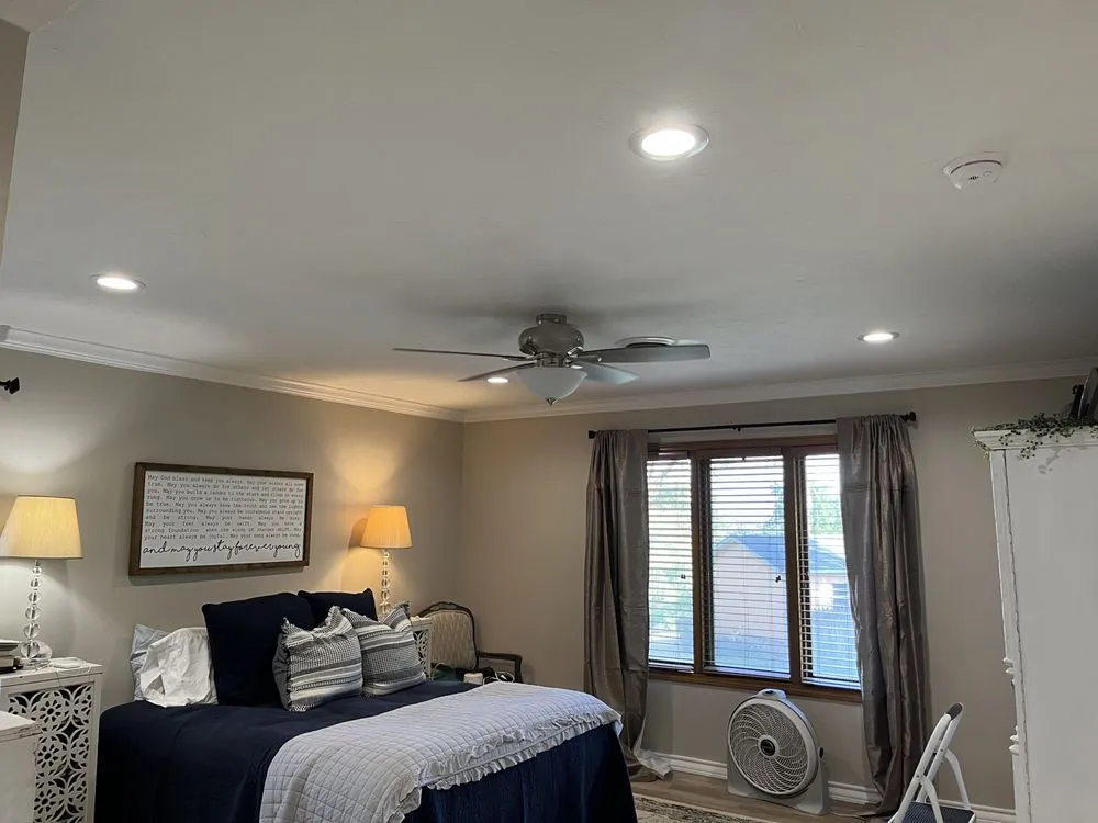 Slide of D and L Walton Electric