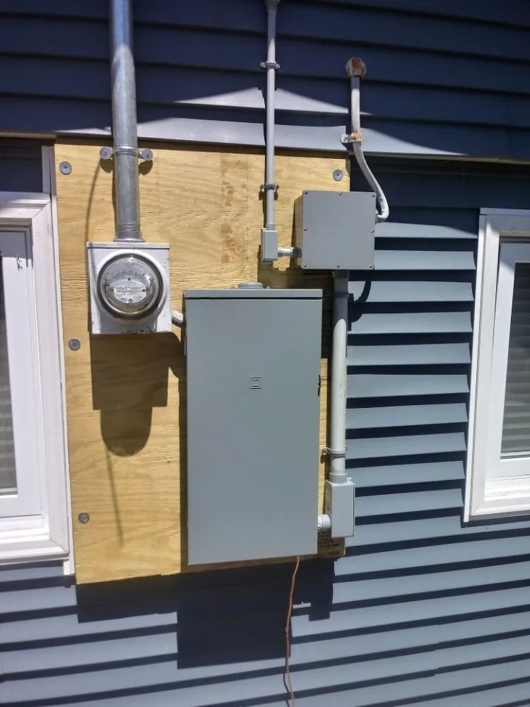 Slide of D B Electric