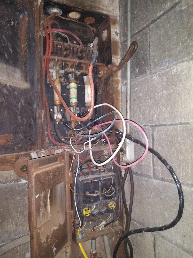 Slide of D B Electric