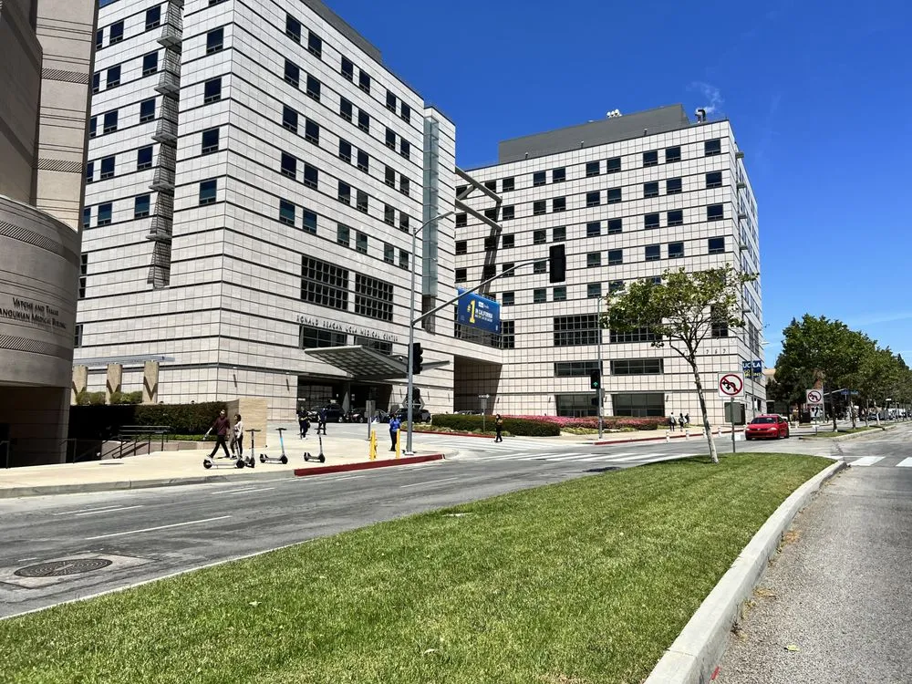 Slide of D-Bac Lighting and Electric