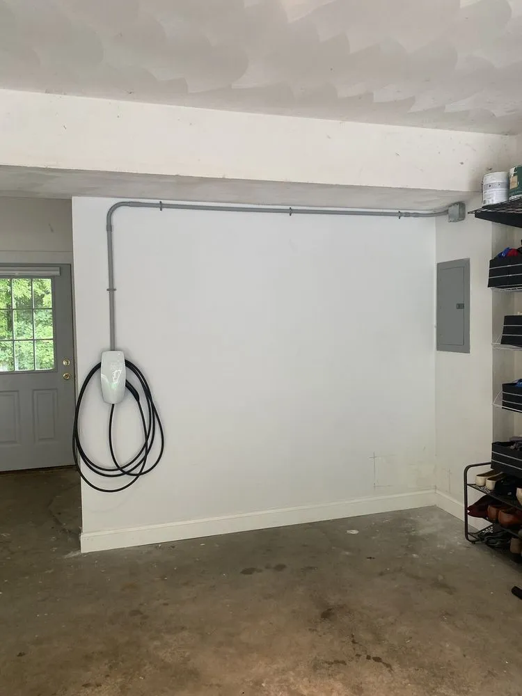 Licensed outlet and switch repair experts serving South Walpole, MA - D E S Systems