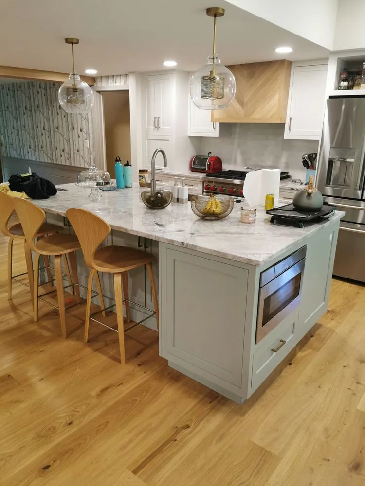 Slide of D Flores Construction