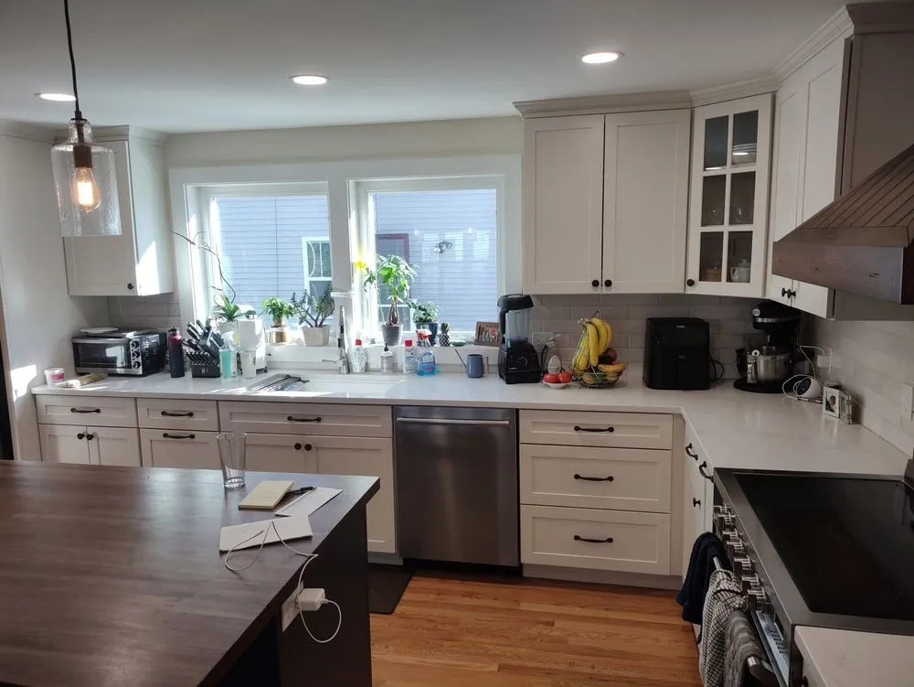 Slide of D Flores Construction