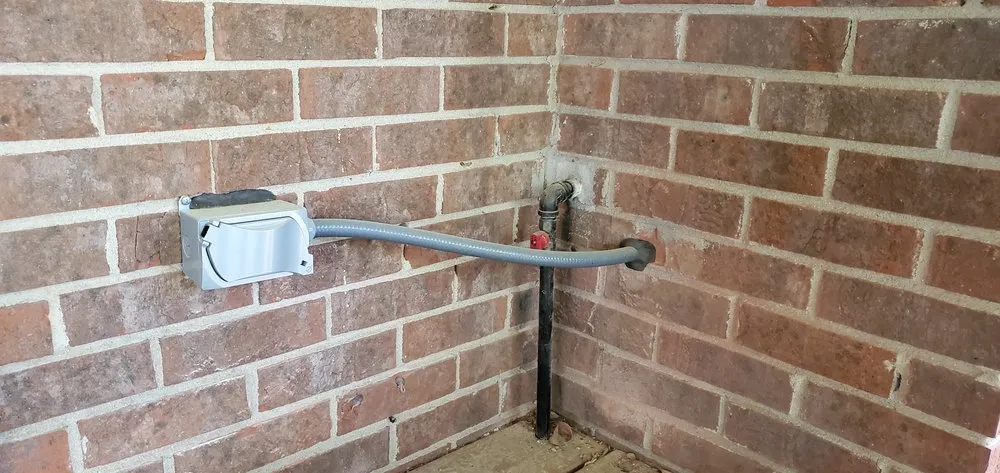 Slide of D L C Electrical Serivces