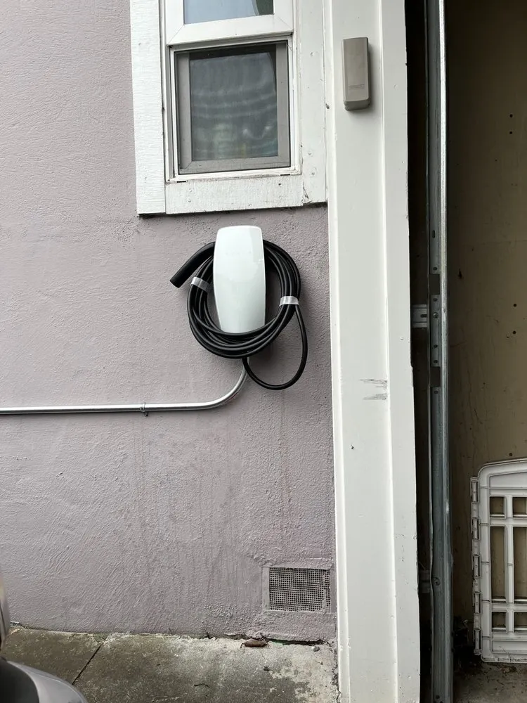 Slide of D-Line Electric