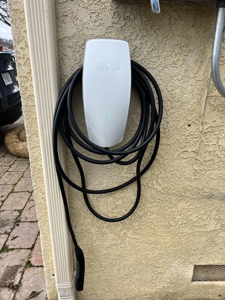 Slide of D-Line Electric