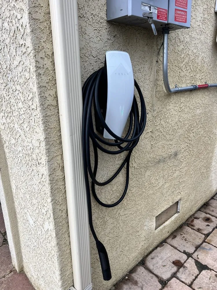 Slide of D-Line Electric