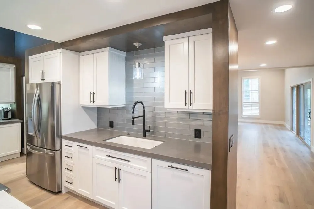 Slide of D M Electric