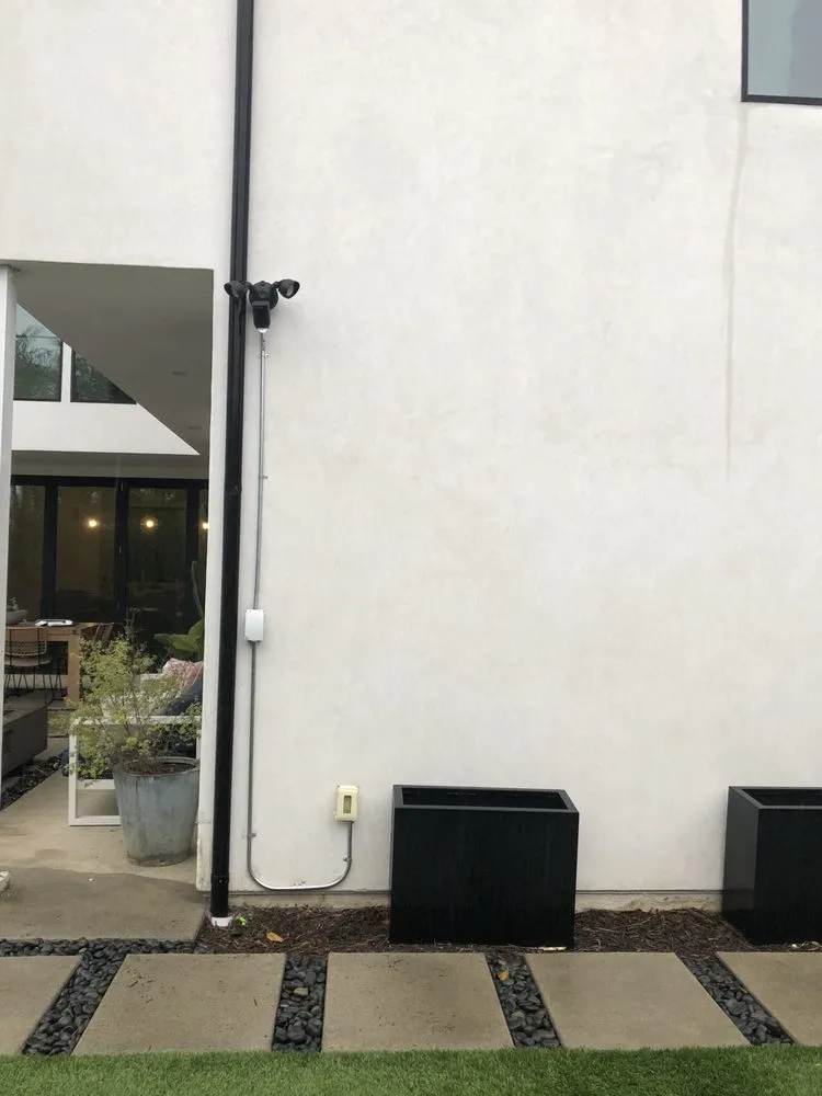 Slide of D R Electric