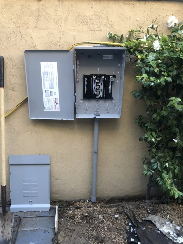 Slide of D R Electric