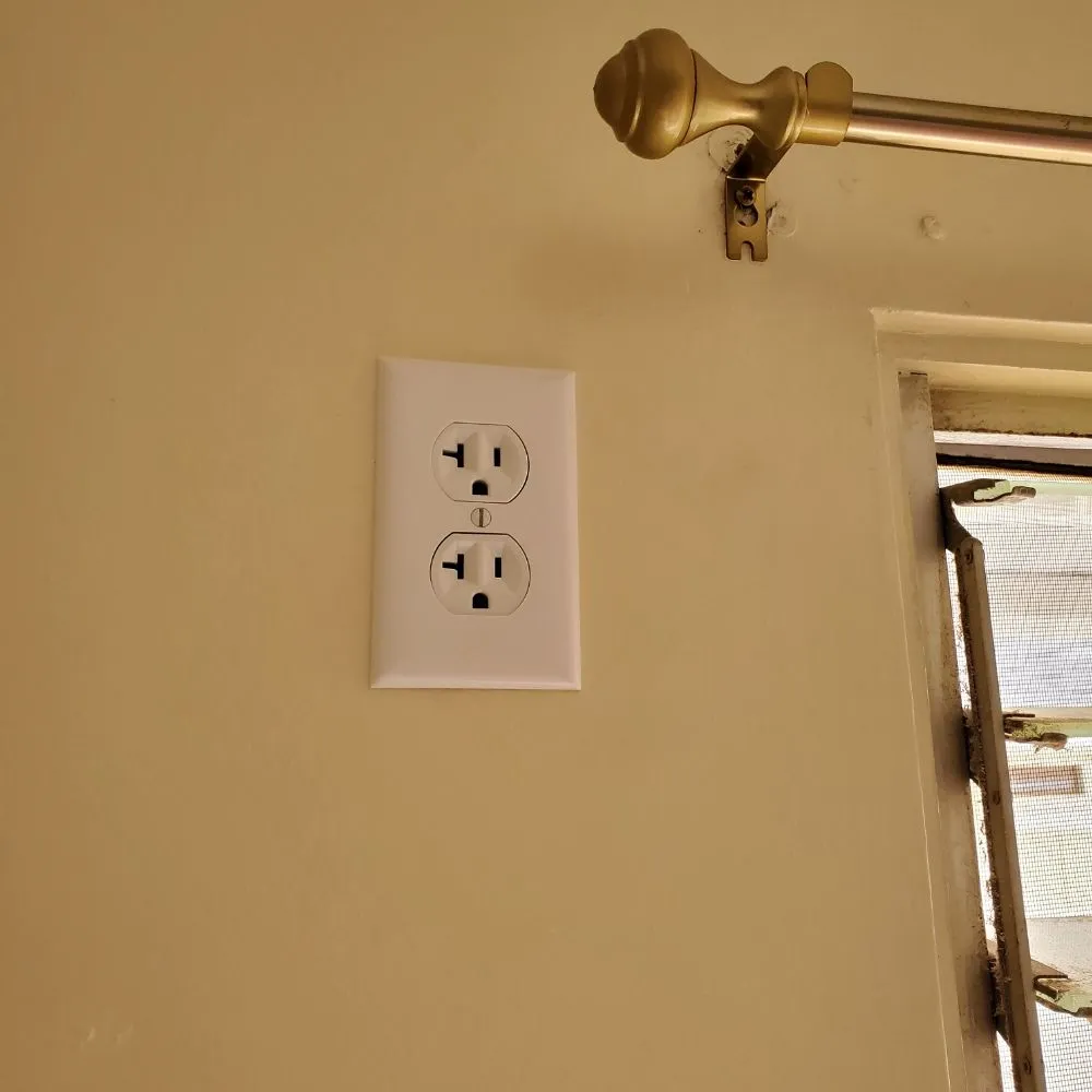 Slide of D S Electrical