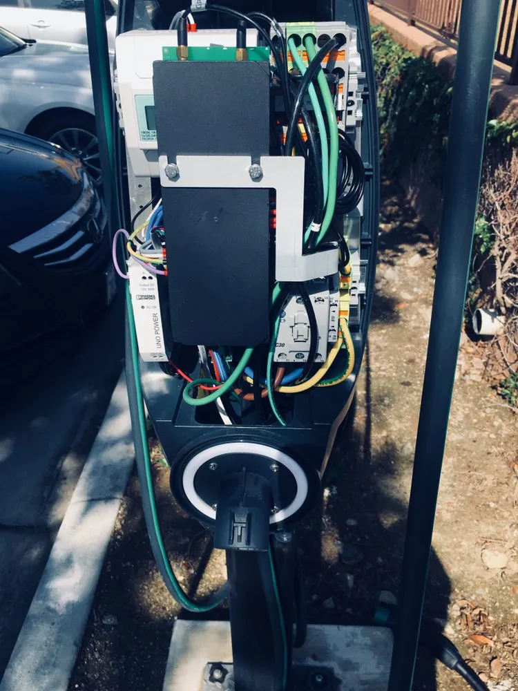 Slide of D3 Electric