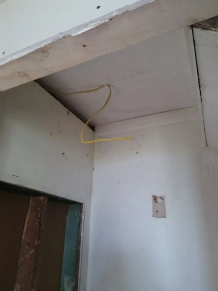 Slide of D&A Electric