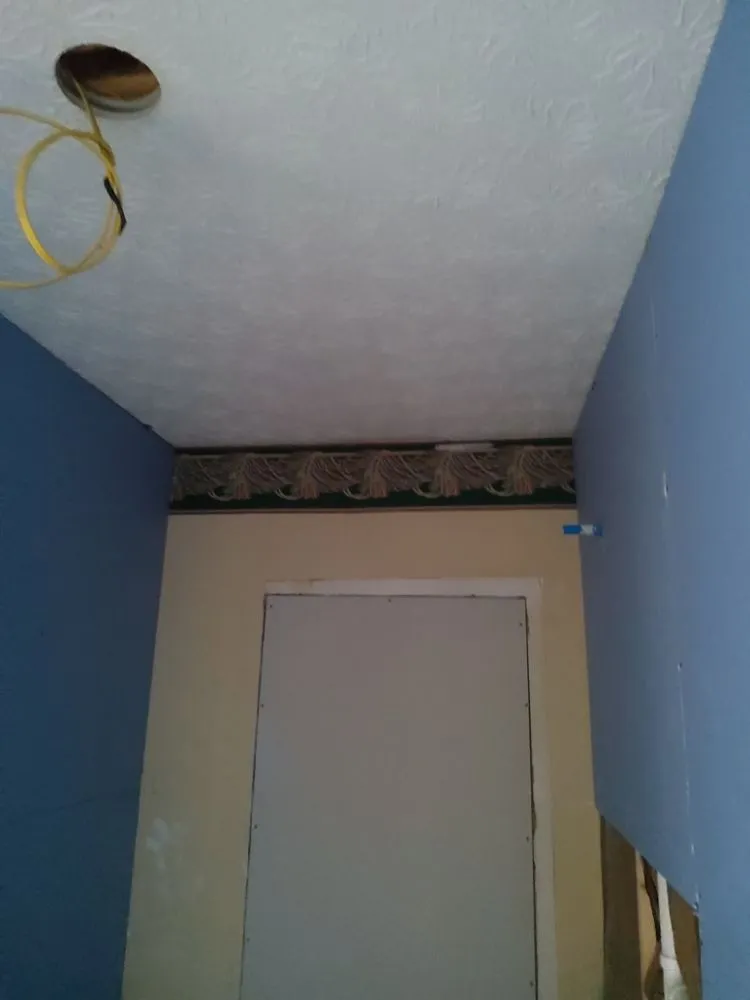 Slide of D&A Electric