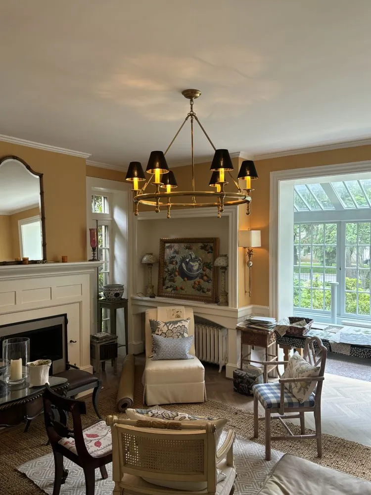 Slide of D&A Electric Services