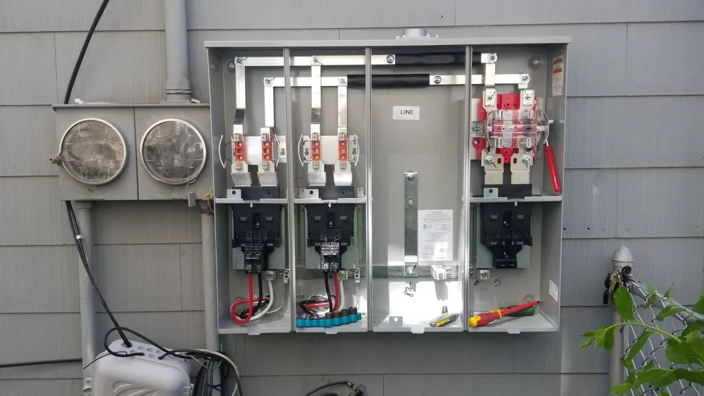 Slide of Daaboul Electrical