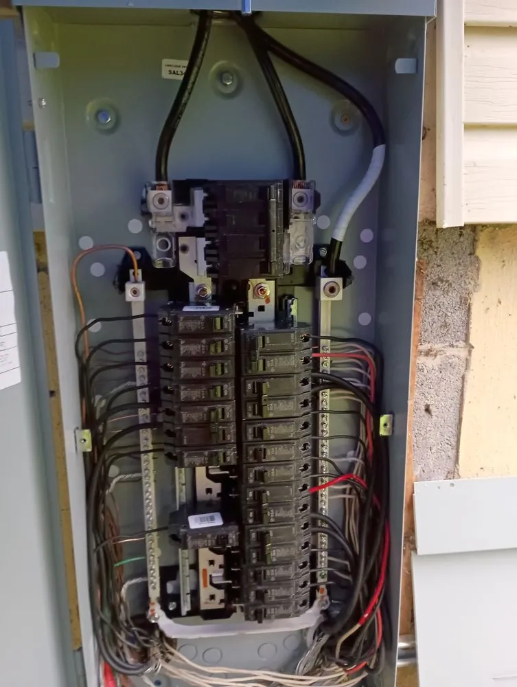 Expert outlet and switch repair experts serving Knoxville, TN - Dabz Co LLC Electrical &building contractors
