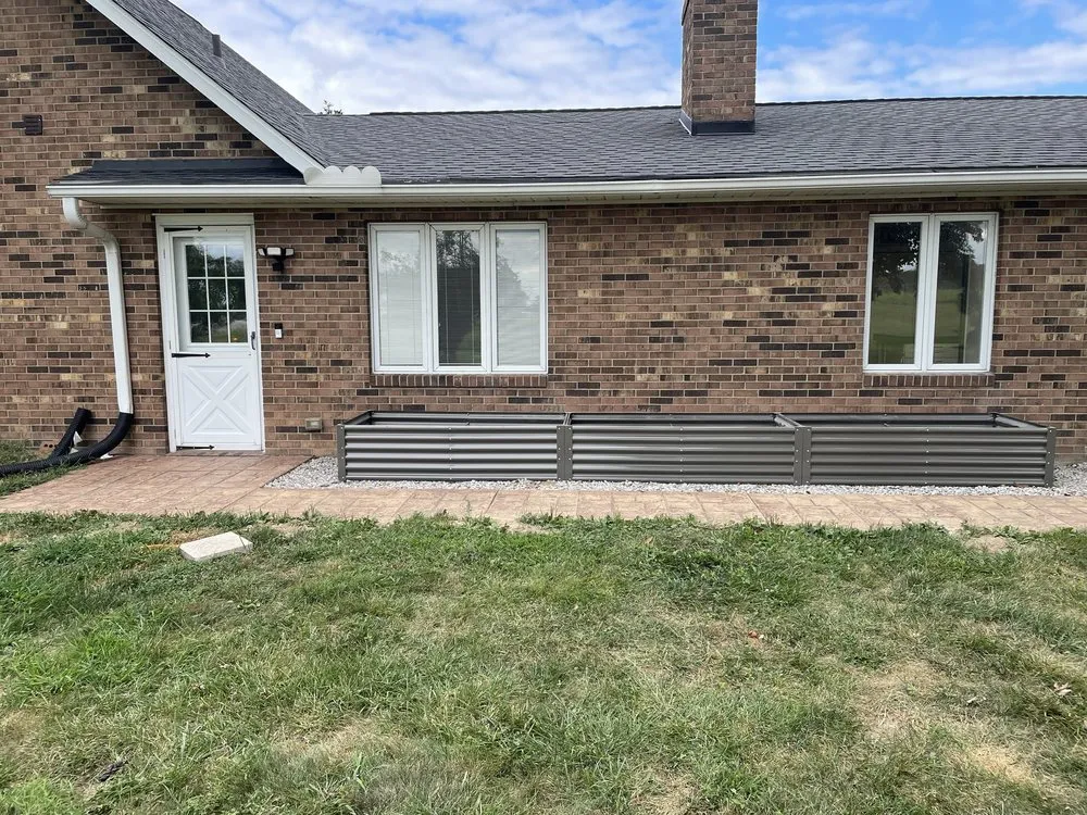 Slide of Dads Handyman Service Of Alton