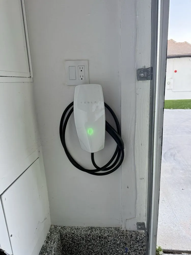 Slide of Dad’s Home Pros