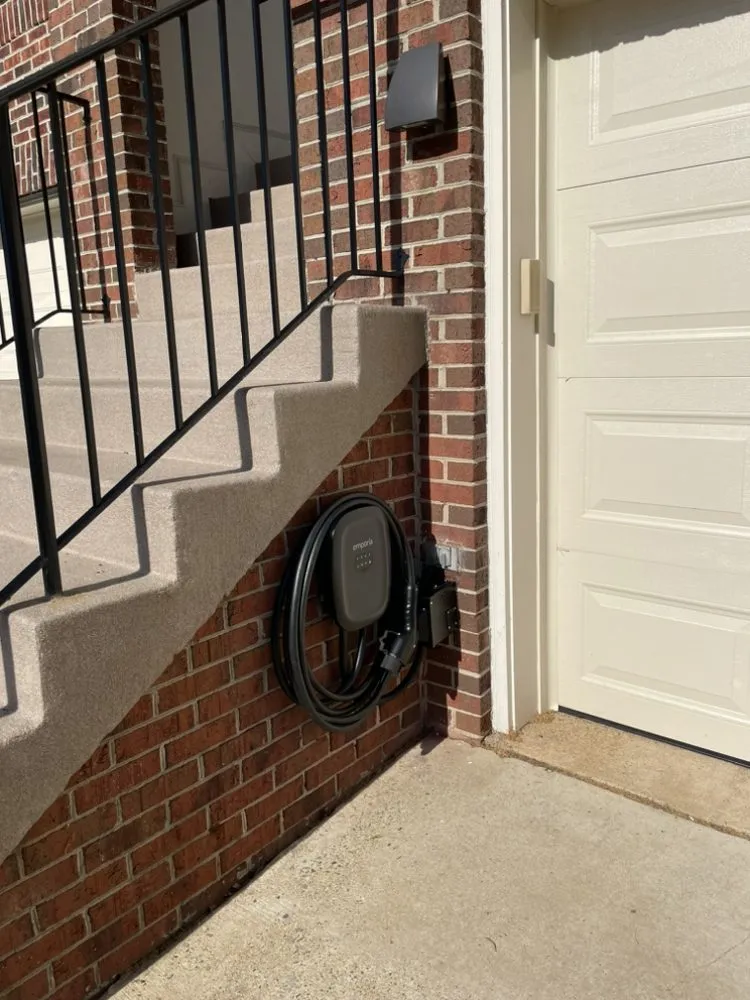 Slide of Dago Electric