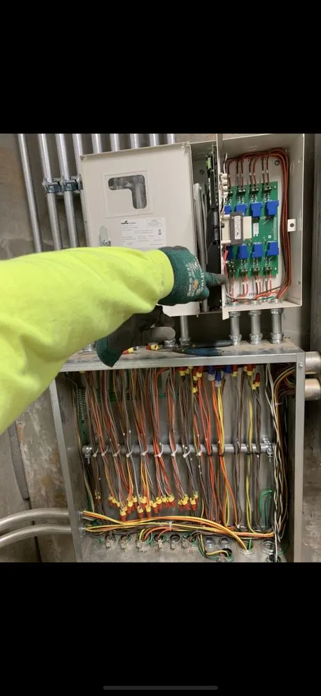 Slide of Dago Electric