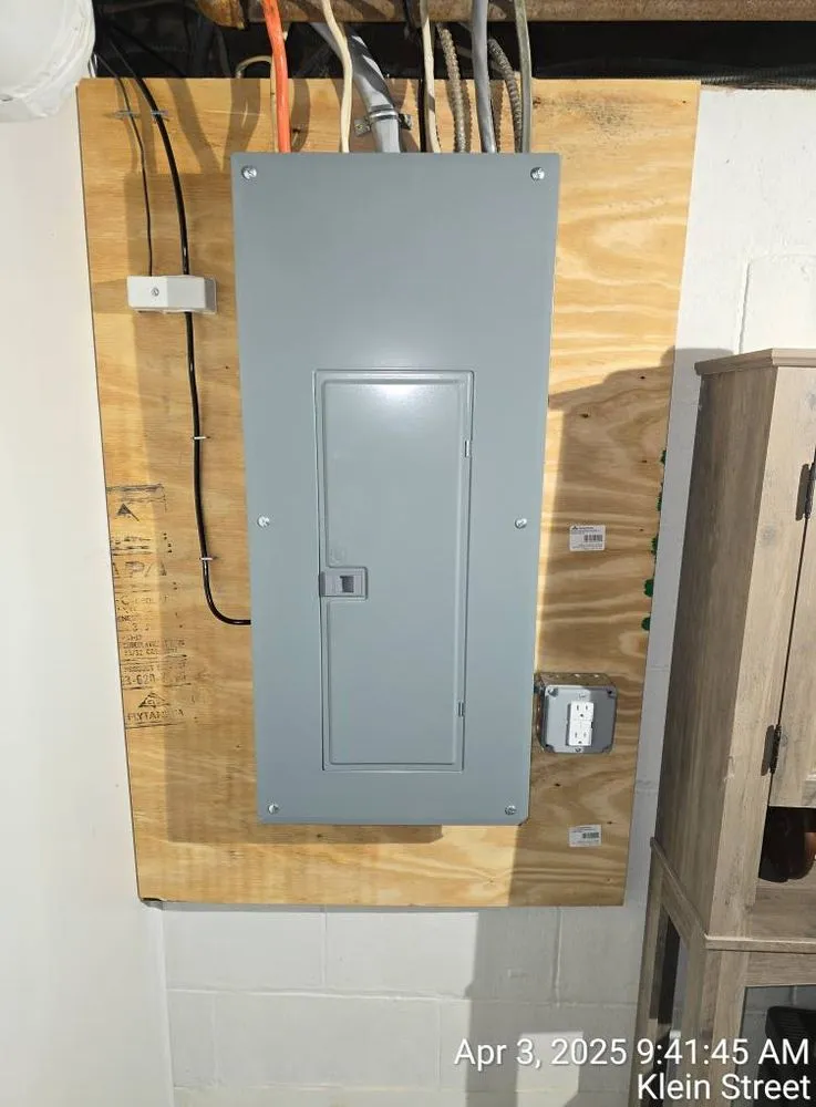 Slide of D'Agostino Electric & Construction