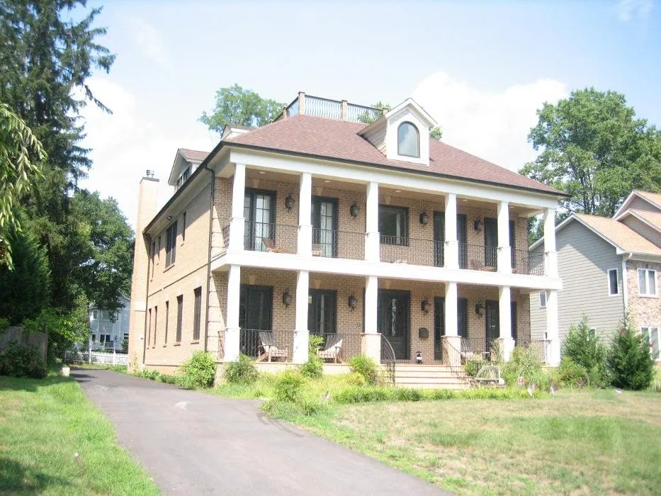 Slide of Dahan Electric