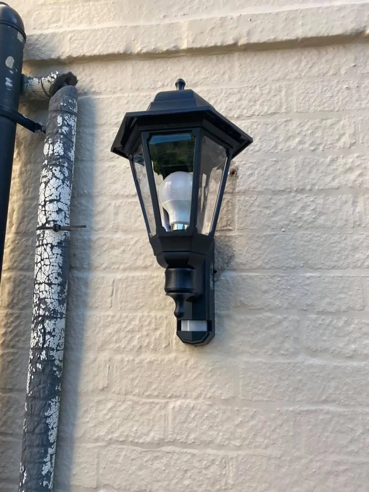 Slide of Daily 24 Hour Electrician