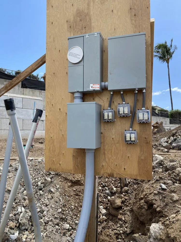 Slide of DaKine Electric