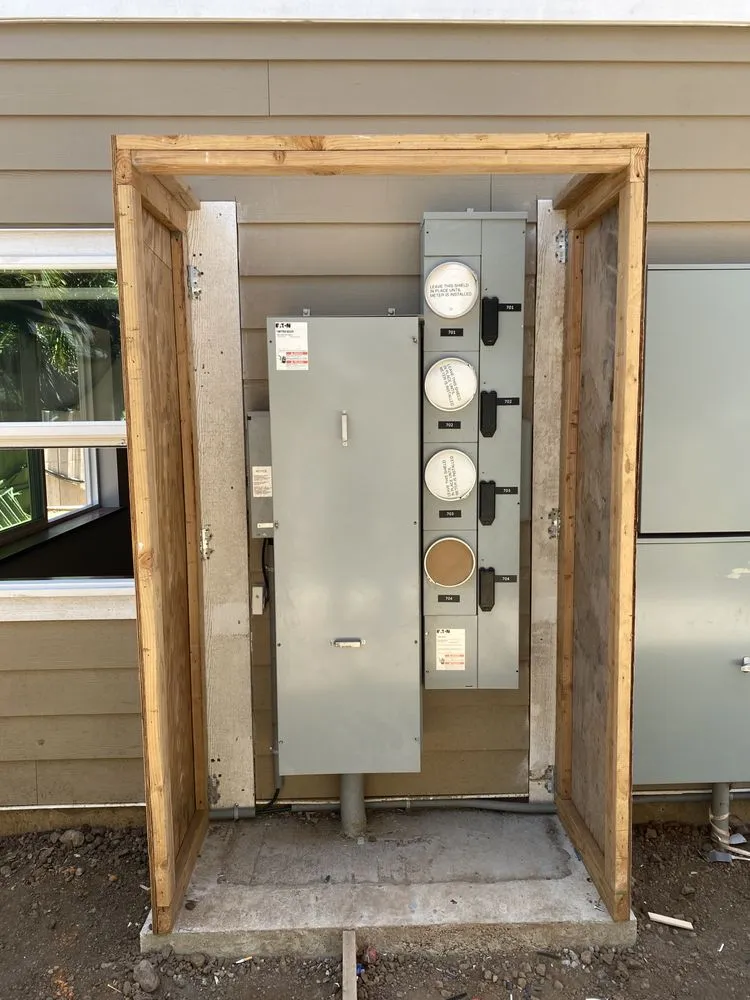 Slide of DaKine Electric