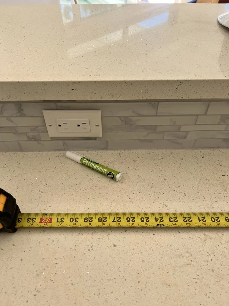 Slide of DaKine Electric