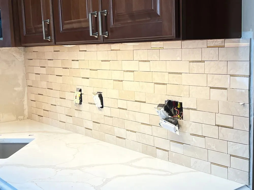 Slide of Dakis Contracting