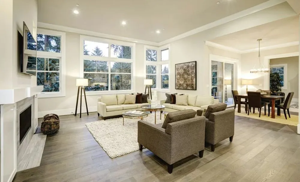 Slide of Dakis Contracting