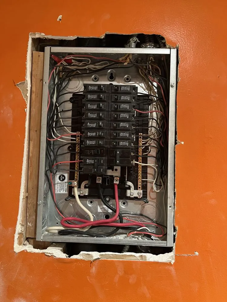 Slide of Dakis Contracting