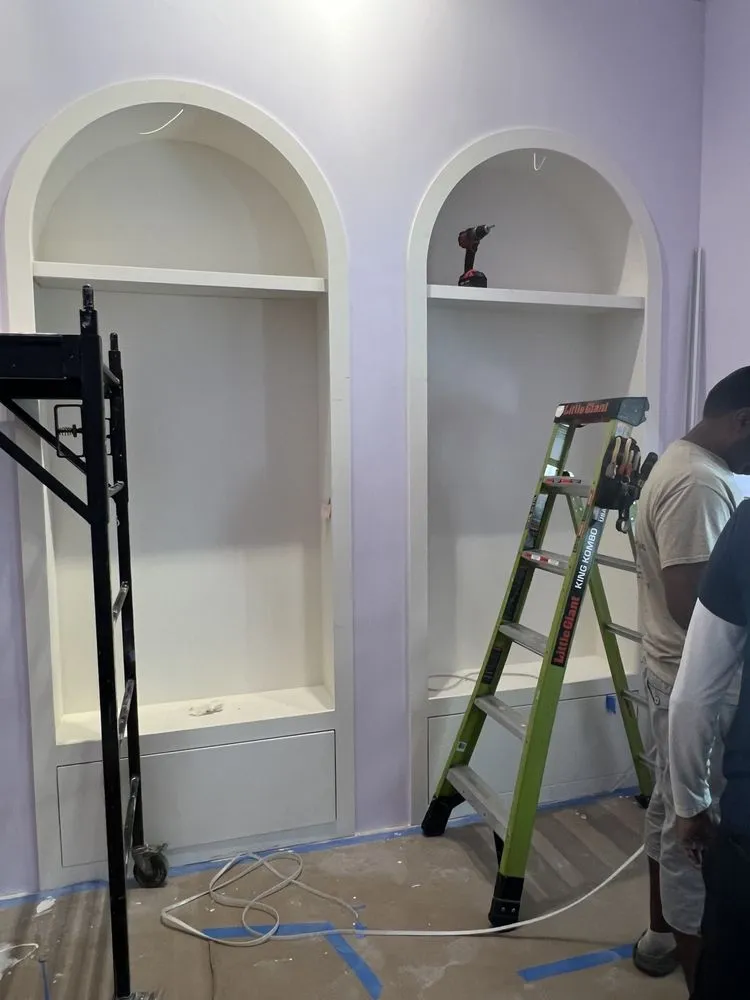 Slide of Dakis Contracting