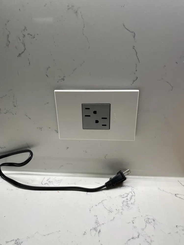 Slide of Dale Electrical Services