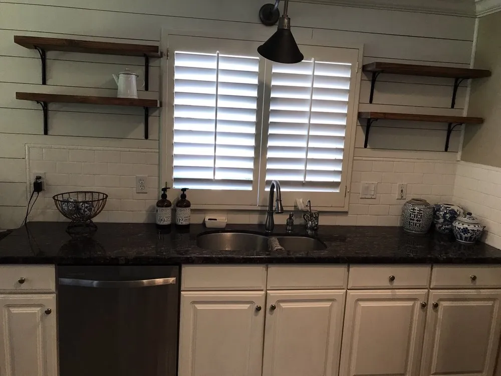 Slide of Dale the Handyman