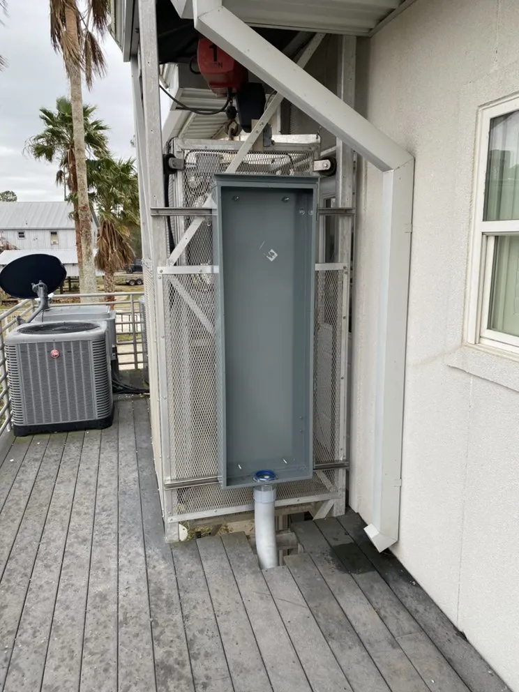 Trusted outlet and switch repair in Perkinston, MS by Dale’s Electric