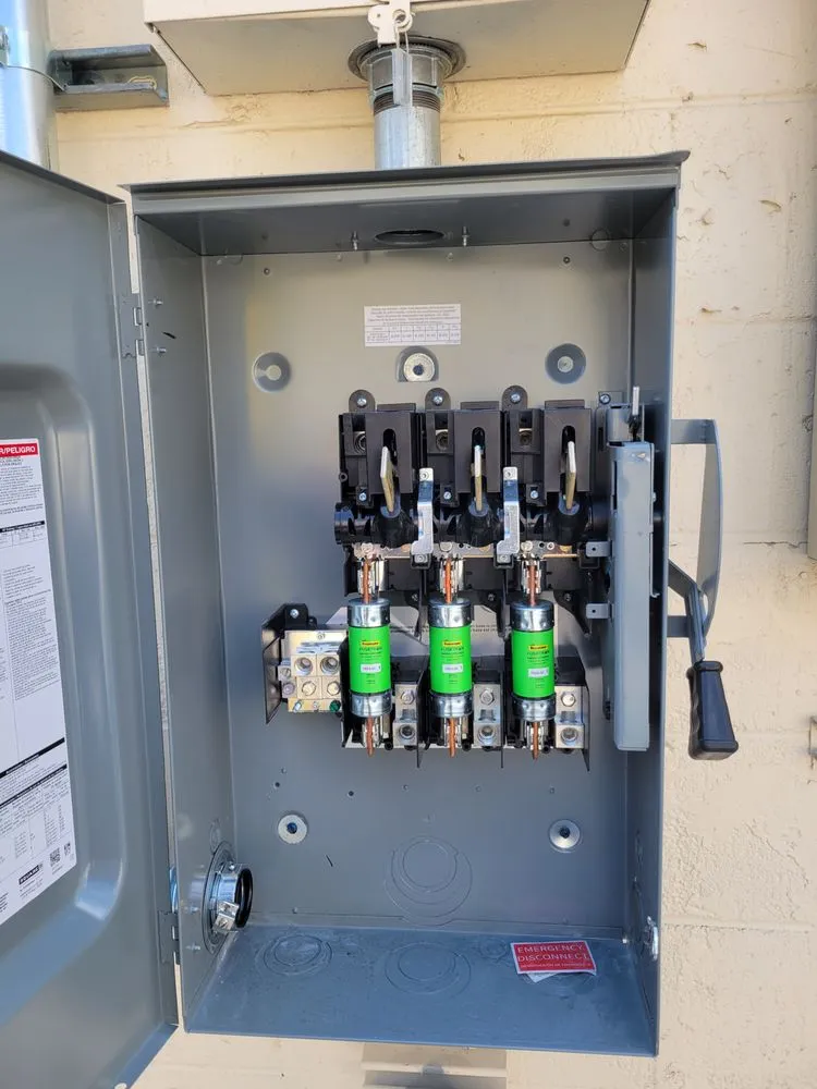 Affordable electrician providing circuit breaker repair in St. Lucie County, FL - Daley's Electrical Solutions