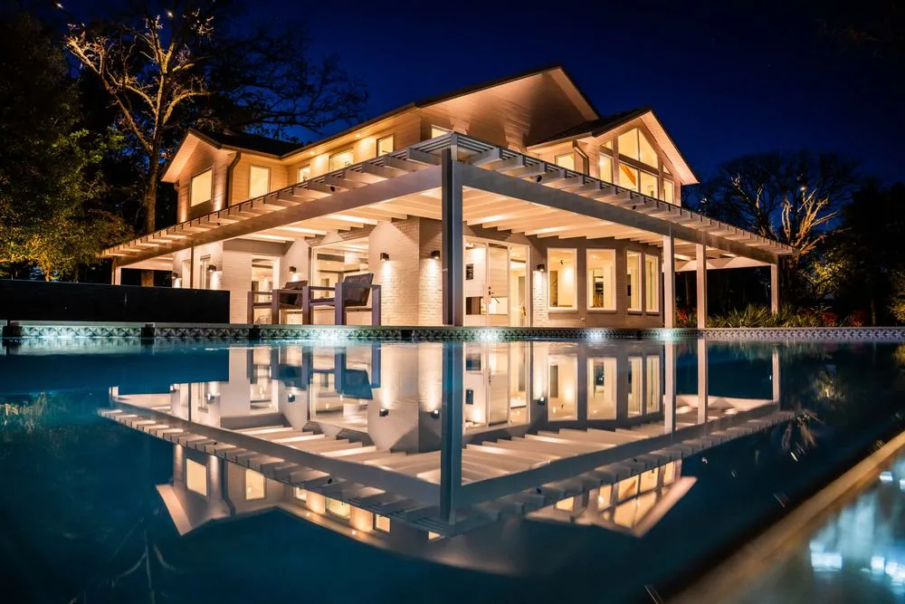 Slide of Dallas Landscape Lighting